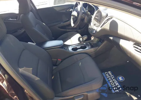 2021 Chevrolet Malibu Fwd Ls z USA, uszkodzony, nr VIN 1G1ZB5ST7MF050945